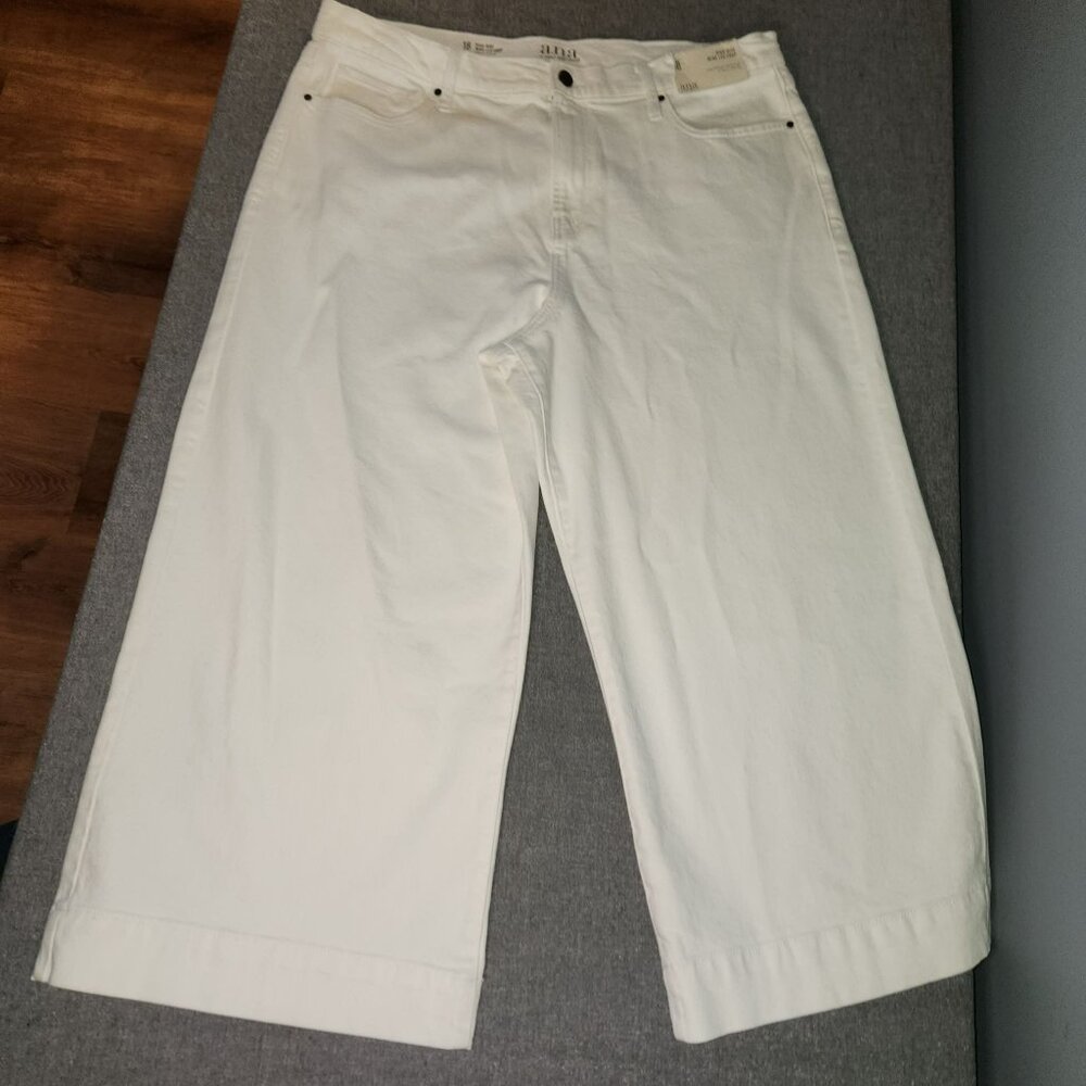 a.n.a Women’s White High-Rise Wide Leg Crop Jeans Size 18 NWT
